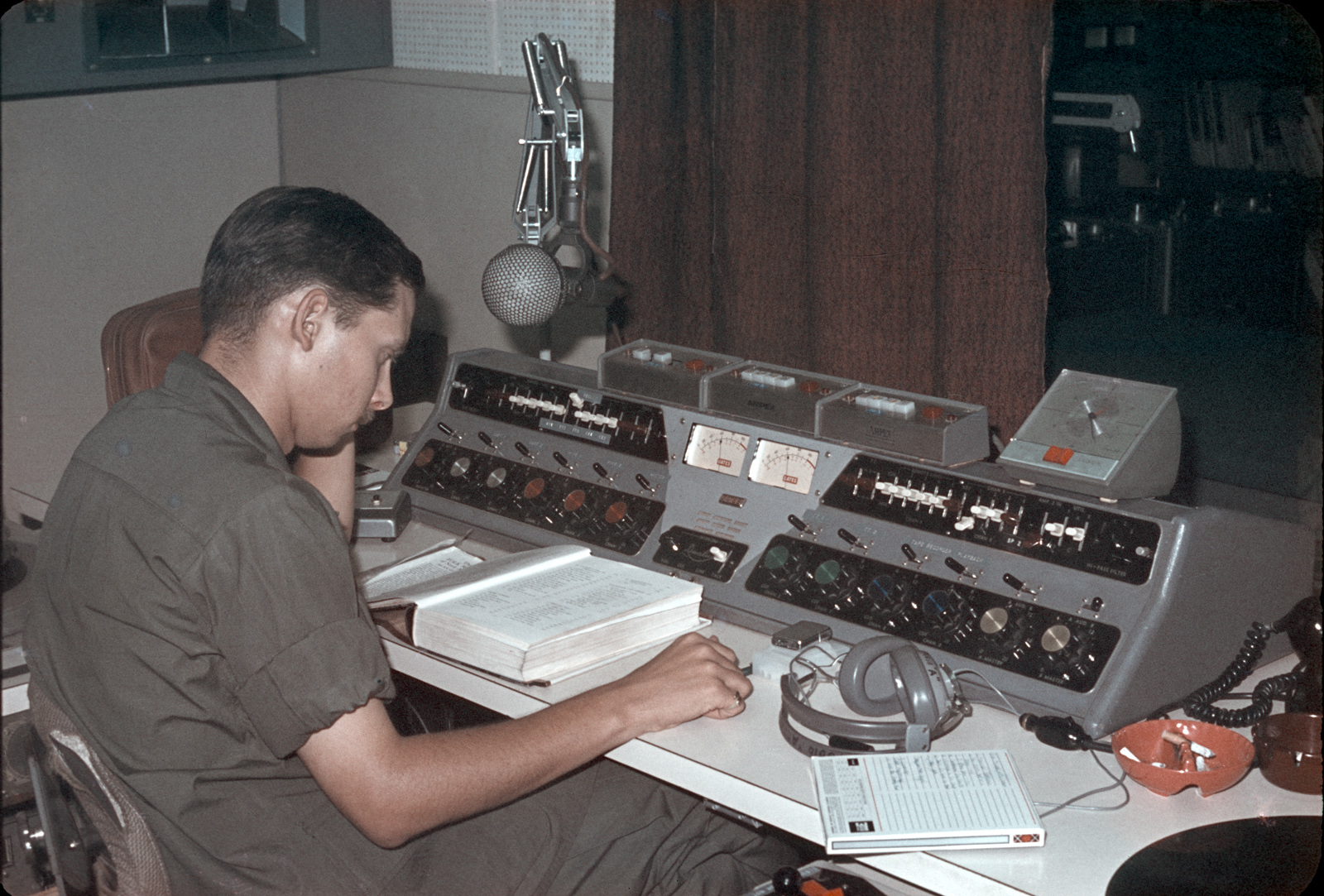 006-AFVN-Saigon